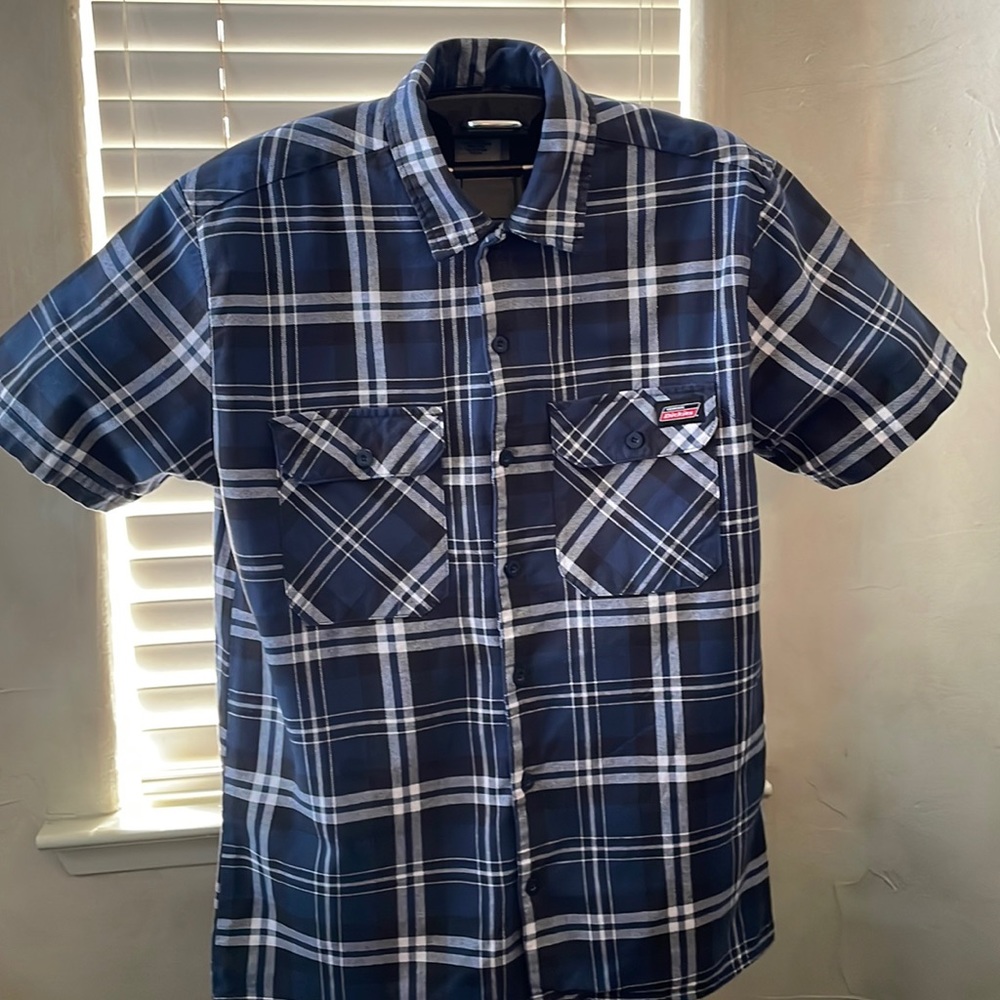 Genuine Dickies Button Down Size Medium